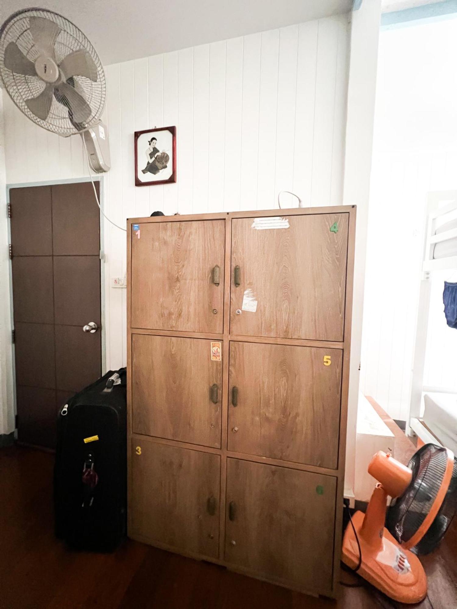 Baan Chanasongkram Bangkok Bagian luar foto